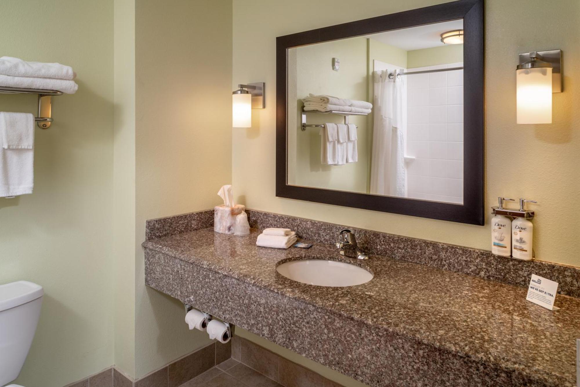 Holiday Inn Express & Suites Lebanon By Ihg Eksteriør billede