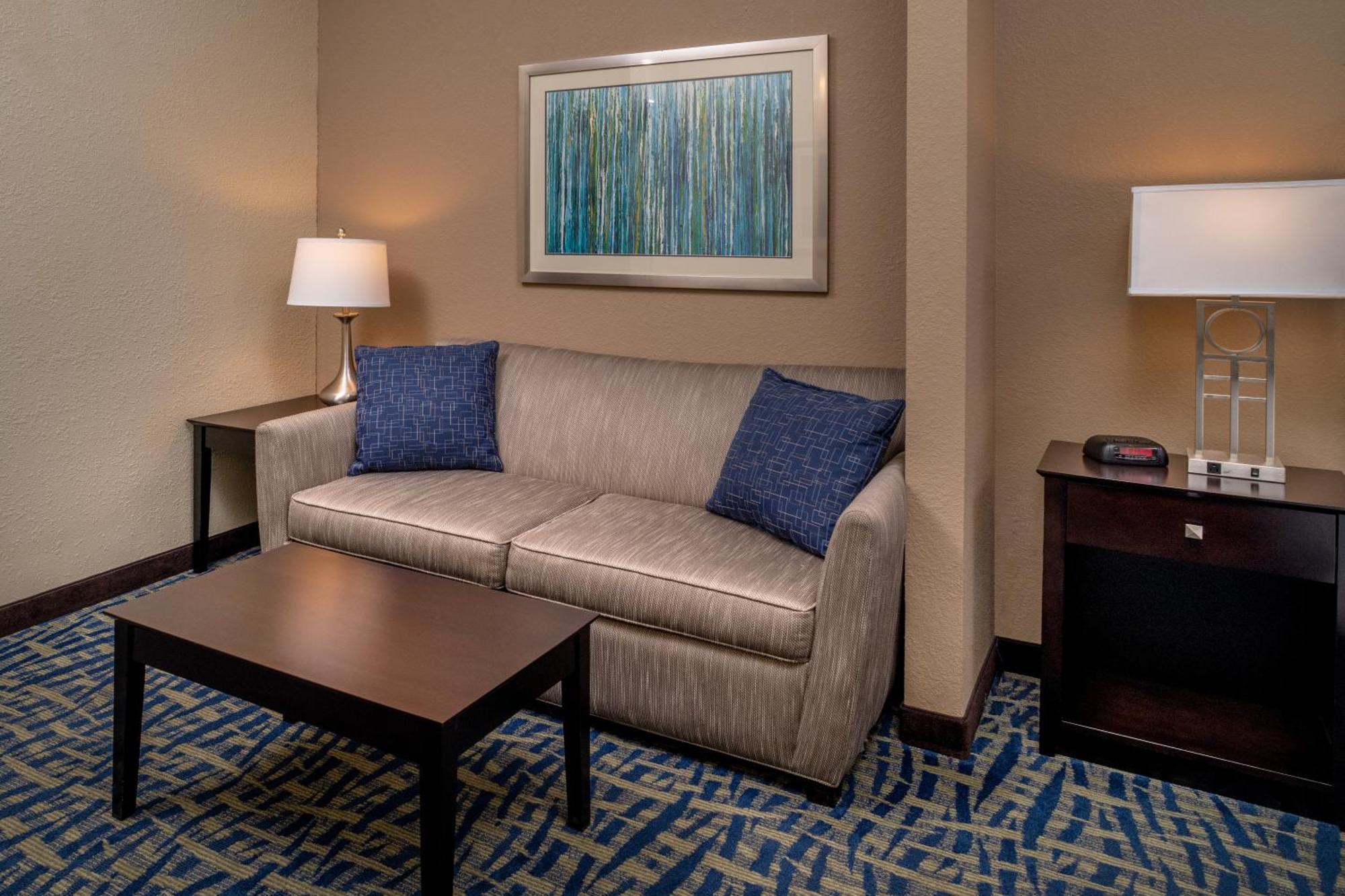 Holiday Inn Express & Suites Lebanon By Ihg Eksteriør billede