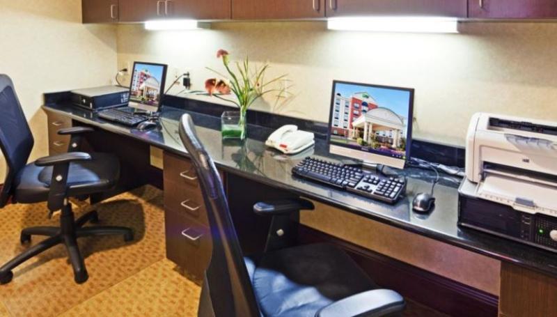 Holiday Inn Express & Suites Lebanon By Ihg Eksteriør billede